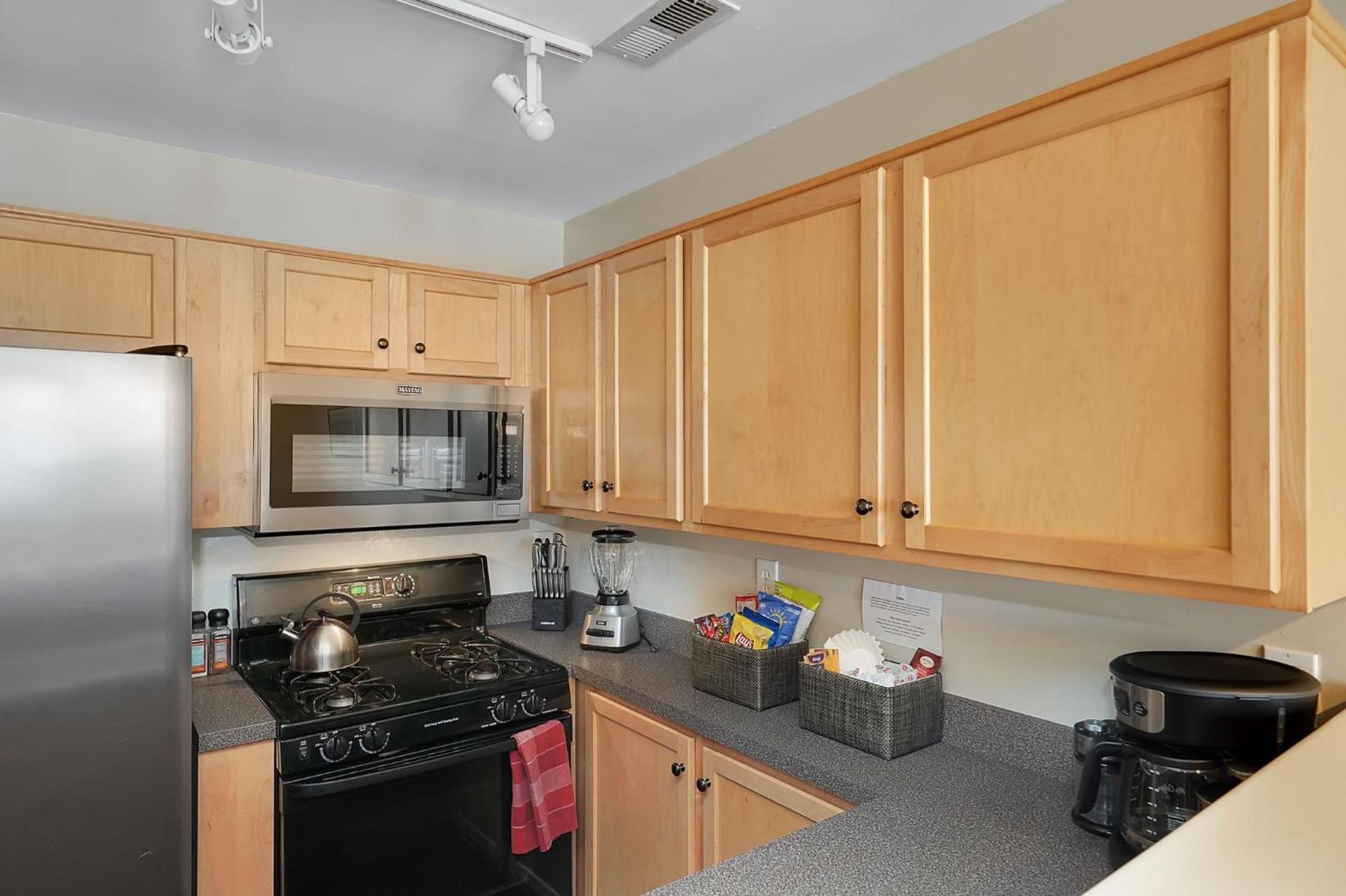 Lux Townhouse, Walk To All, Sleeps 6 Adults Louisville Dış mekan fotoğraf